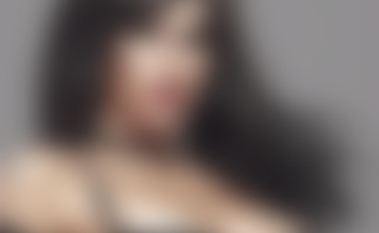 Entdecke die faszinierende Welt von Domina Julina: Einladende Abenteuer für Neugierige!